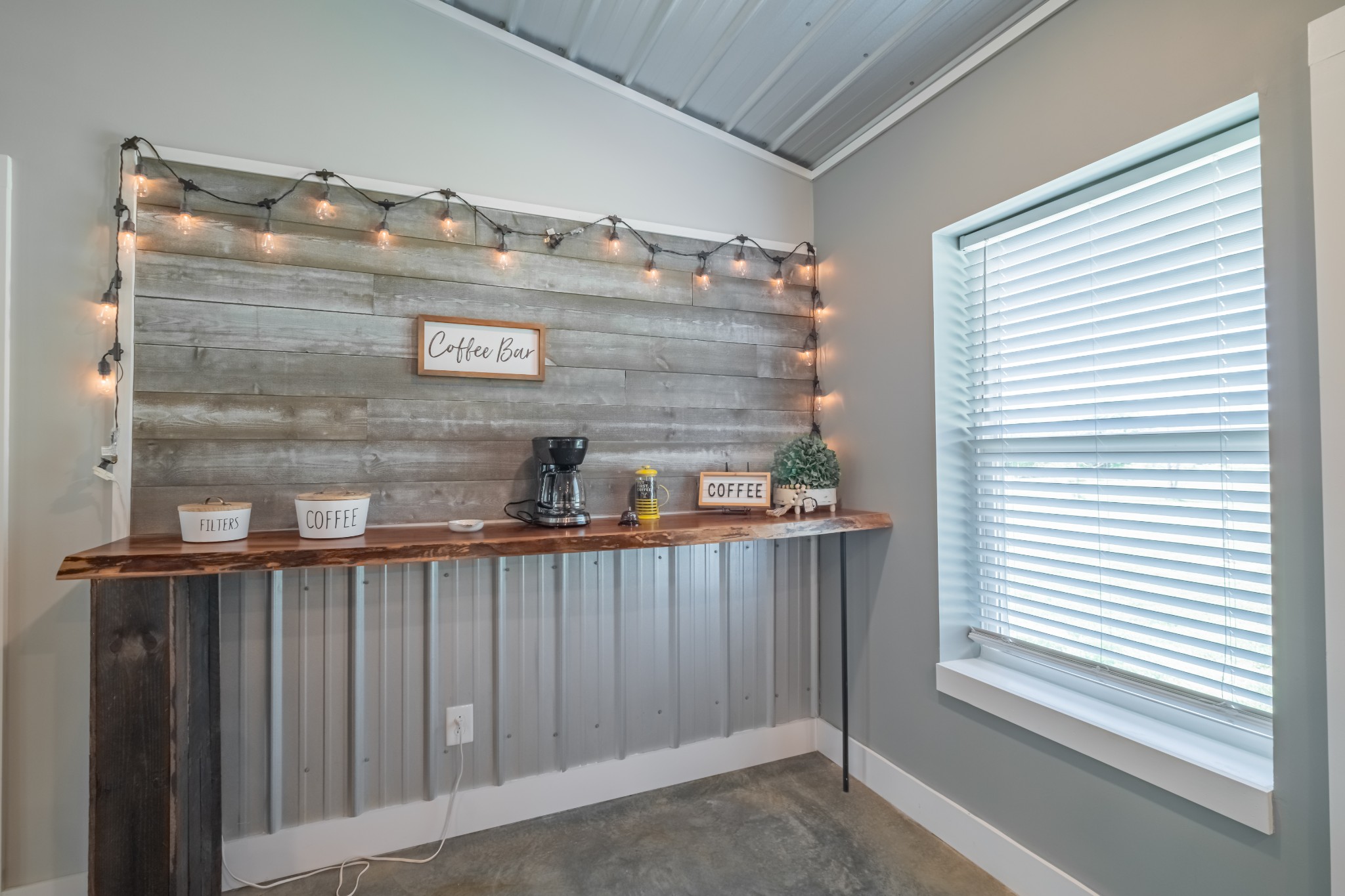 863 Robert Wilson Road McMinnville, TN 37110 - Photo 15 of 37