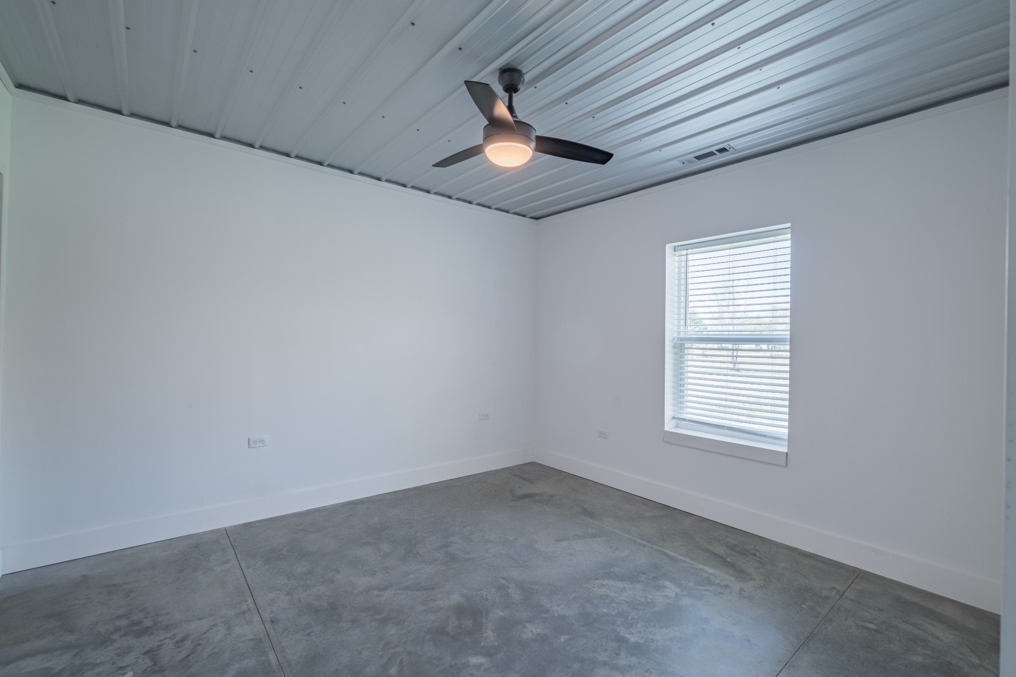 863 Robert Wilson Road McMinnville, TN 37110 - Photo 16 of 37