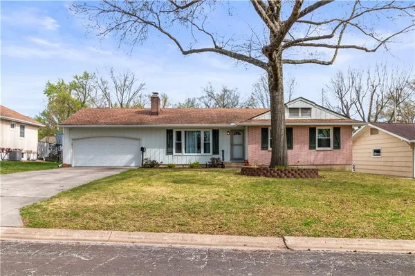 $225,000 | 9804 East 79th Terrace, Raytown, MO 64138