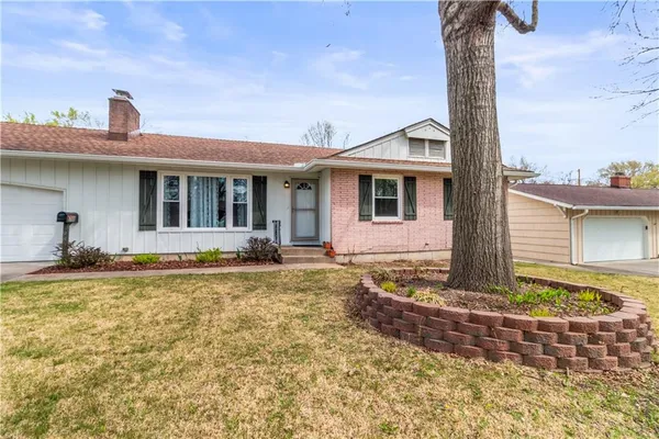 $225,000 | 9804 East 79th Terrace, Raytown, MO 64138