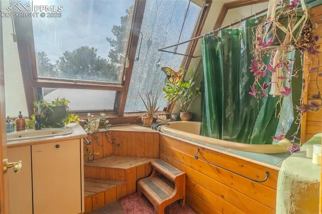 $800,000 | 17160 Goshawk Road, Colorado Springs, CO 80908