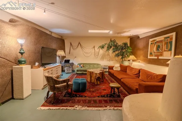 $800,000 | 17160 Goshawk Road, Colorado Springs, CO 80908