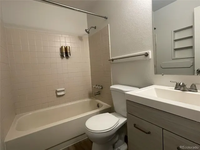 $1,230 | 61 South Sable Boulevard, Unit C12, Aurora, CO 80012