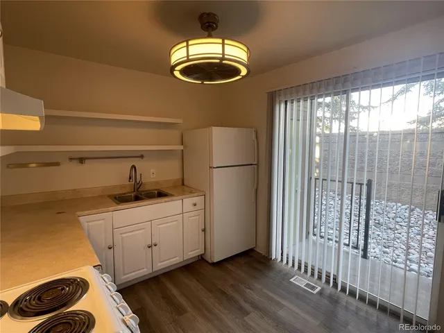 $1,230 | 61 South Sable Boulevard, Unit C12, Aurora, CO 80012