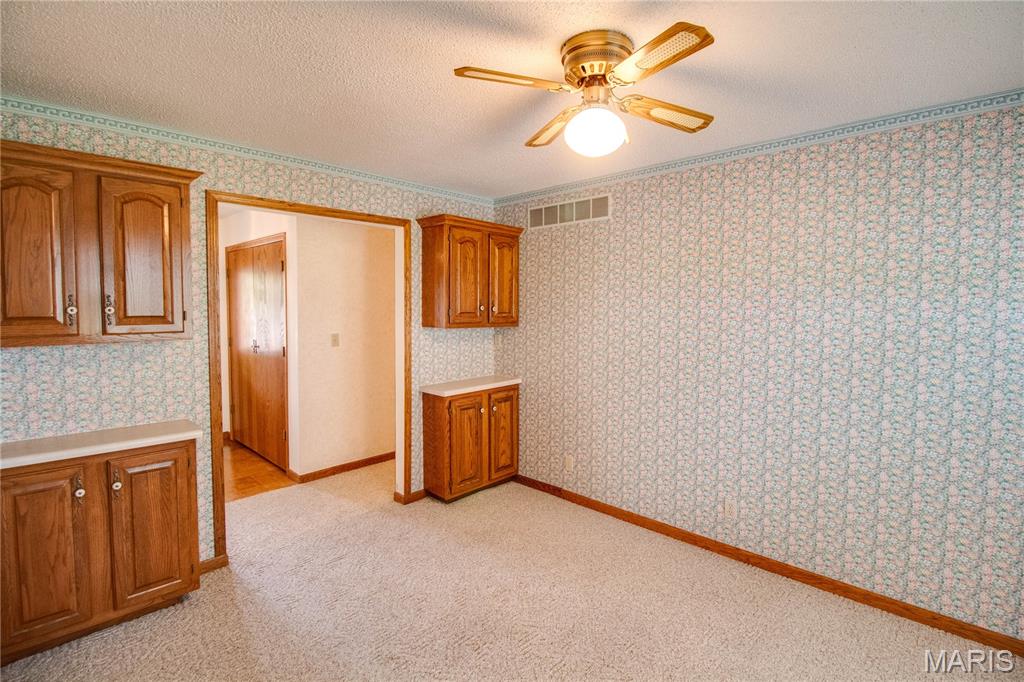 800 West County Road Jerseyville, IL 62052 - Photo 15 of 50 Gallery Image 15