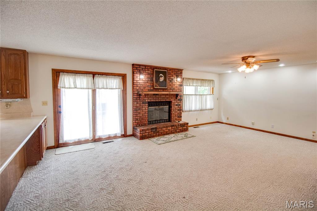 800 West County Road Jerseyville, IL 62052 - Photo 18 of 50 Gallery Image 18