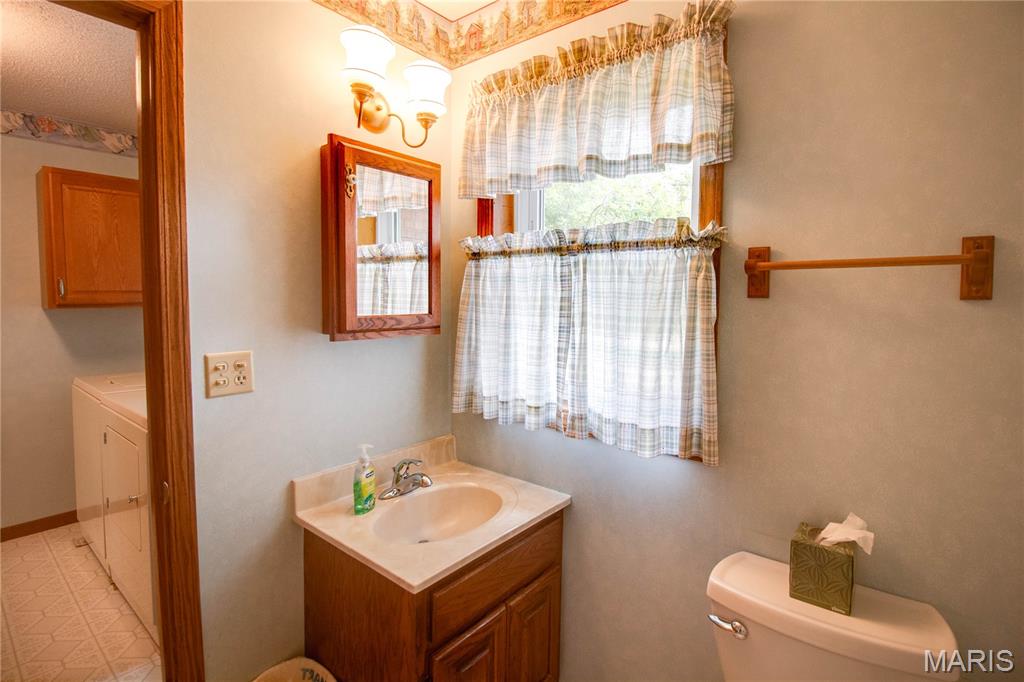 800 West County Road Jerseyville, IL 62052 - Photo 21 of 50 Gallery Image 21