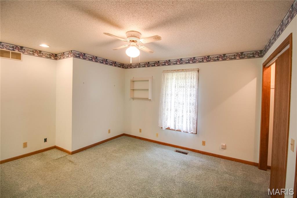 800 West County Road Jerseyville, IL 62052 - Photo 23 of 50 Gallery Image 23
