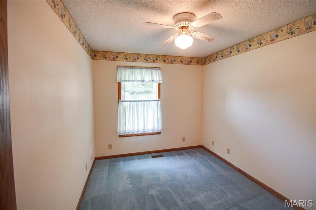 800 West County Road Jerseyville, IL 62052 - Photo 28 of 50 Gallery Image 28