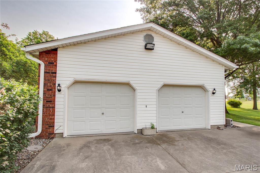 800 West County Road Jerseyville, IL 62052 - Photo 42 of 50 Gallery Image 42
