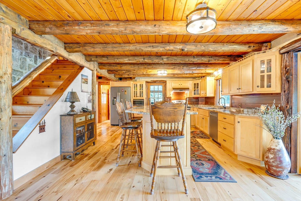 9 Upland Road Plympton, MA 02367 - Photo 11 of 41