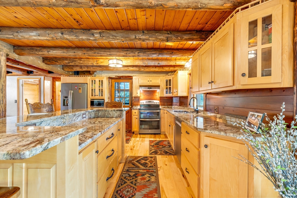 9 Upland Road Plympton, MA 02367 - Photo 10 of 41