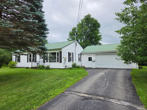 $264,900 | 7 Turner Lane, Paris, ME 04281