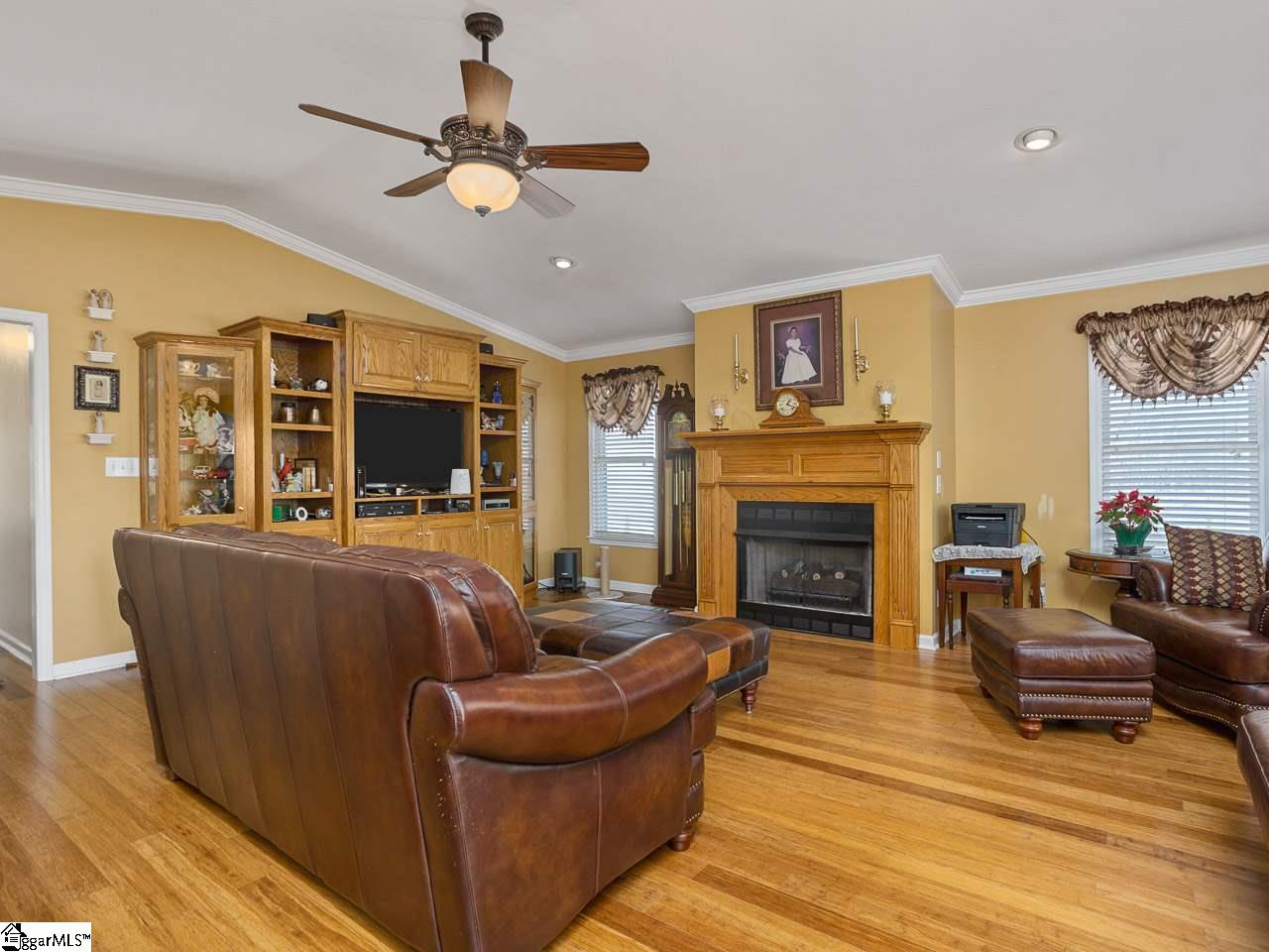 395 Belcher Road Boiling Springs, SC 29316 - Photo 3 of 35 Gallery Image 3