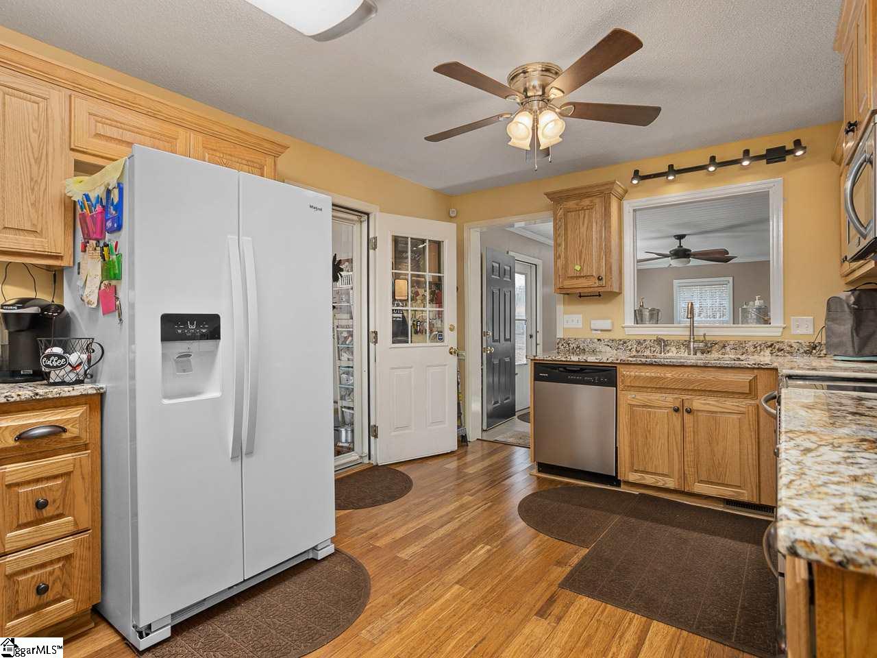 395 Belcher Road Boiling Springs, SC 29316 - Photo 8 of 35 Gallery Image 8