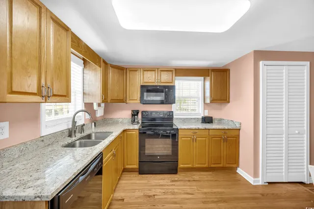 $769,000 | 329 54th Avenue North, North Myrtle Beach, SC 29582