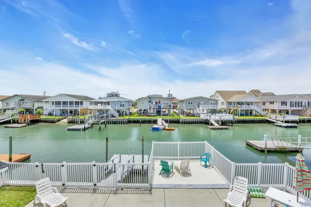 $769,000 | 329 54th Avenue North, North Myrtle Beach, SC 29582