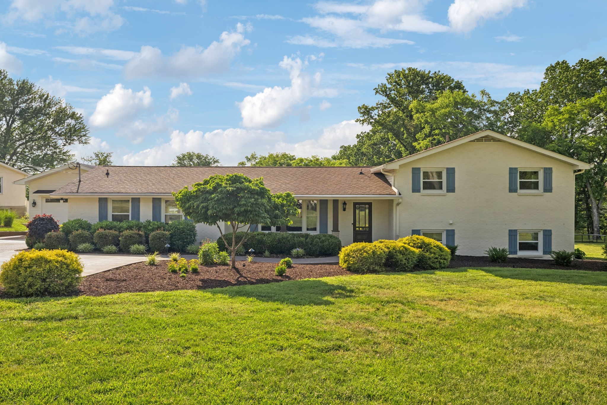 192 Cherokee Road Hendersonville, TN 37075 - Photo 5 of 98