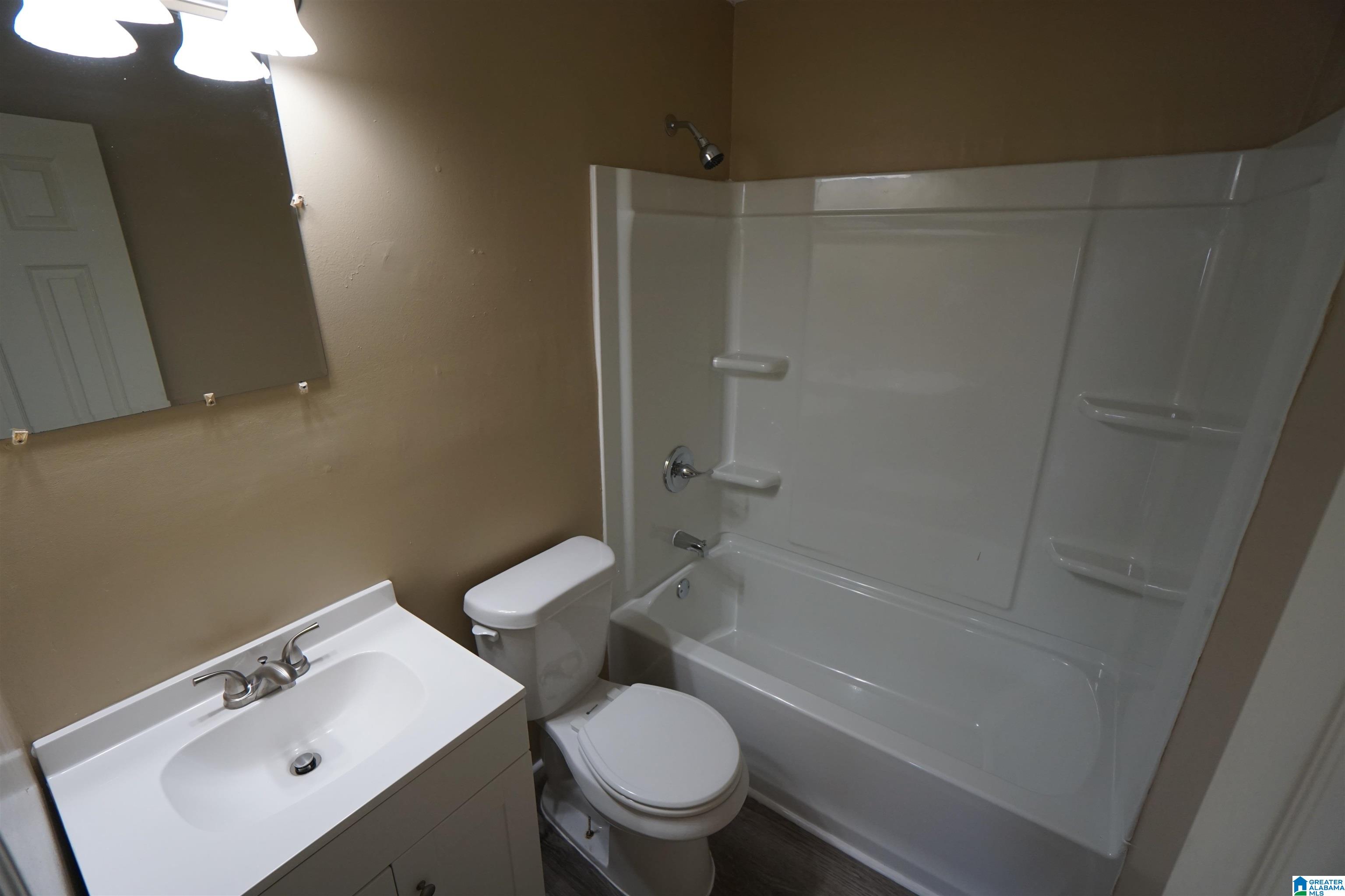 1688 18th Way Southwest Birmingham, AL 35211 - Photo 19 of 37