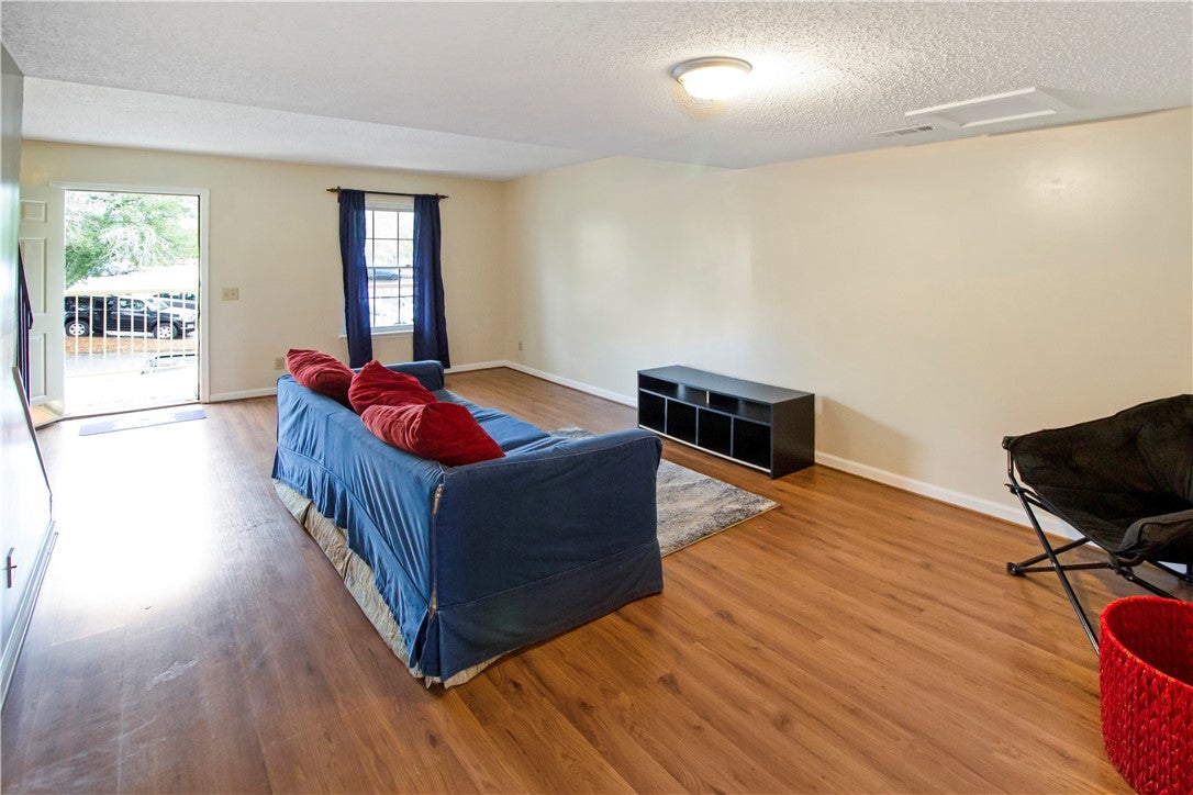 1761 Wire Road, Unit 11 Auburn, AL 36832 - Photo 2 of 12 Living Room