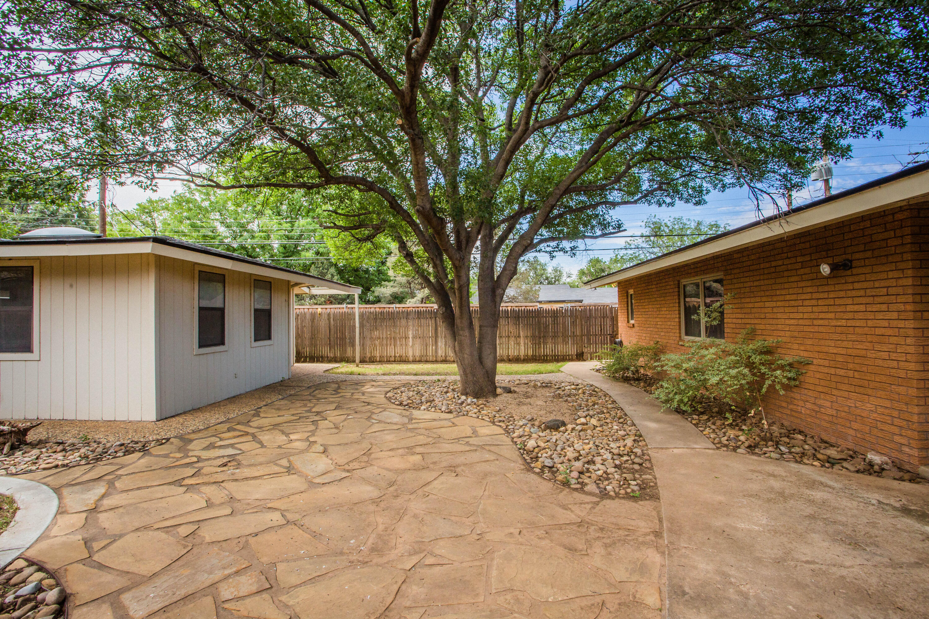 2313 58th Street Lubbock, TX 79412 - Photo 64 of 75 5V2A0165