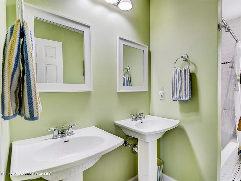560 Line Road Hazlet, NJ 07730 - Photo 25 of 34 025_BATHROOM