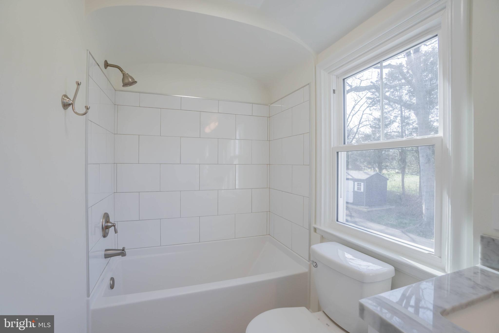 515 Rosedale Drive Pottstown, PA 19464 - Photo 29 of 52 tile bath
