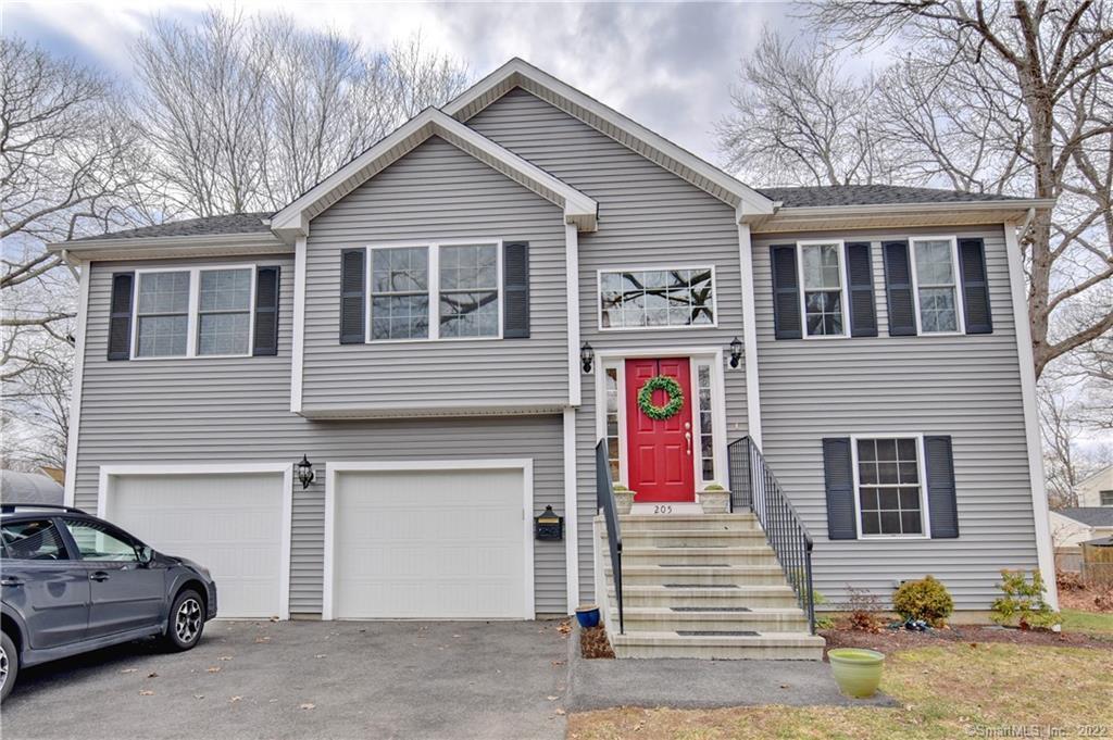 205 Old Point Road Milford, CT 06460 - Photo 1 of 1 Gallery Image 1