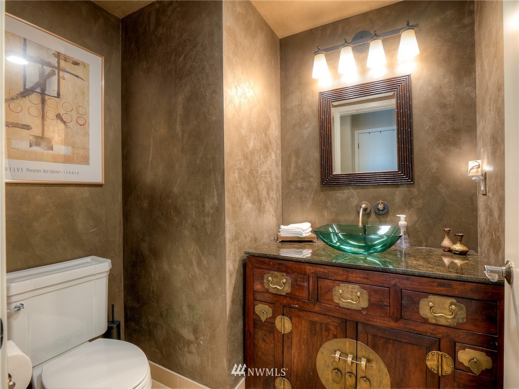 2033 2nd Avenue, Unit 1409 Seattle, WA 98121 - Photo 13 of 25