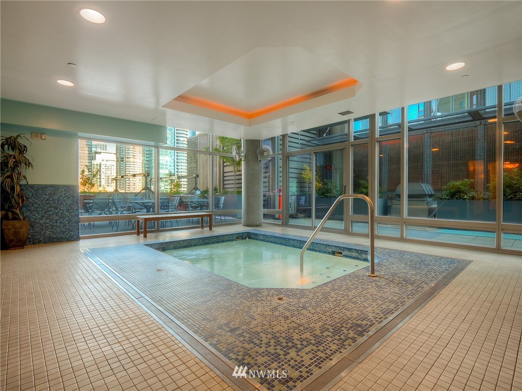 2033 2nd Avenue, Unit 1409 Seattle, WA 98121 - Photo 22 of 25