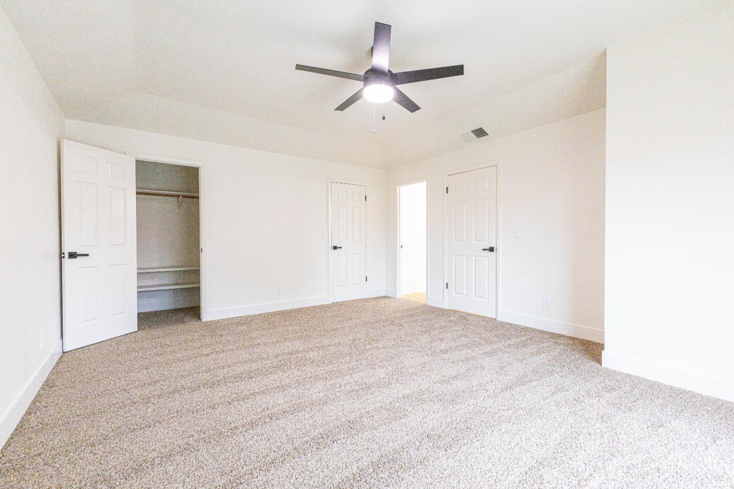 901 Barnett Way Madera, CA 93637 - Photo 14 of 17