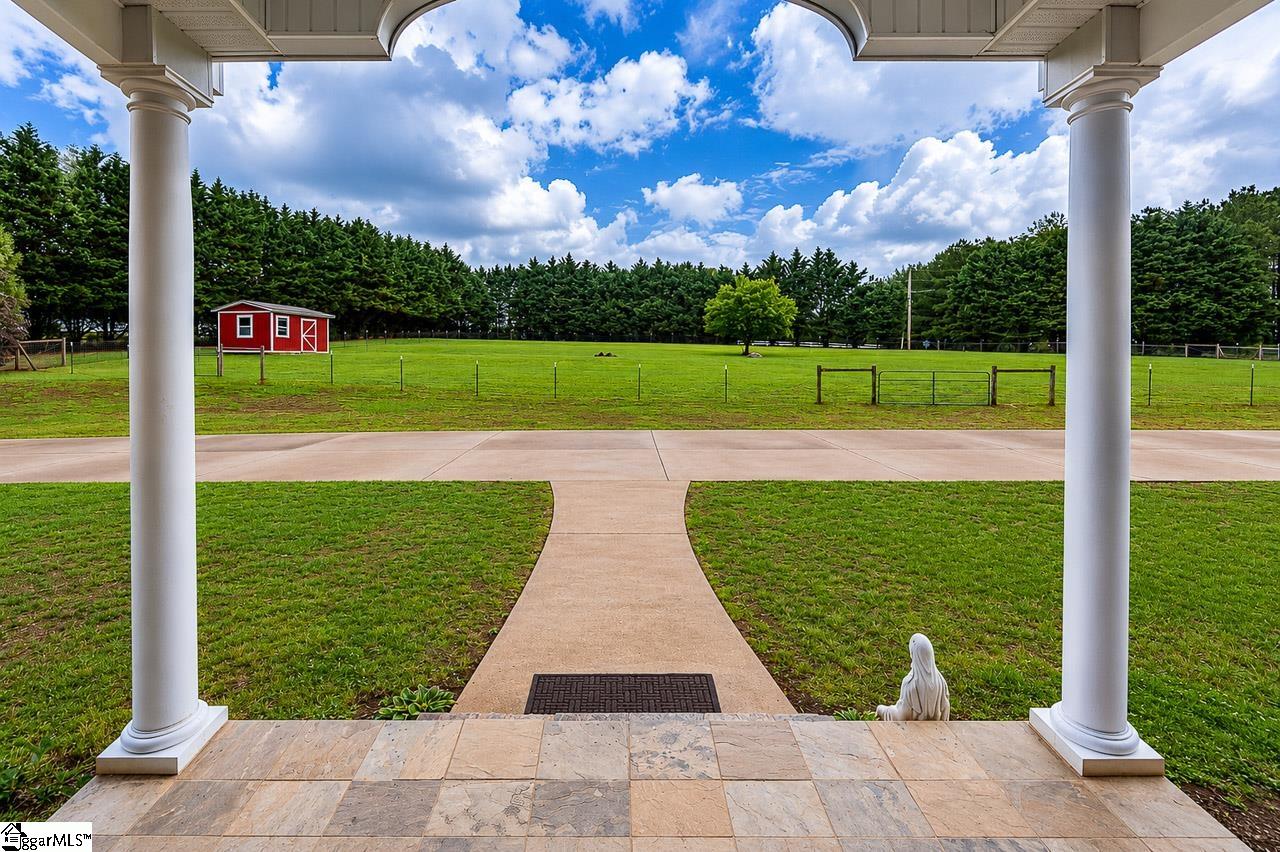 445 Albatross Road Easley, SC 29640 - Photo 3 of 34