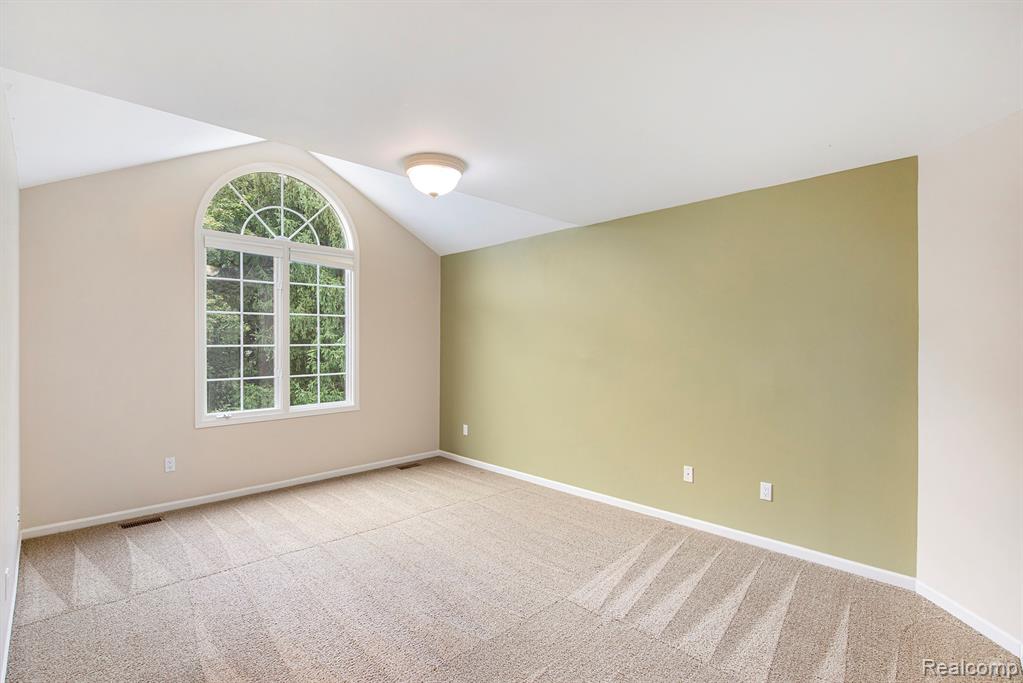 1996 Tall Oaks Boulevard Rochester Hills, MI 48306 - Photo 27 of 44