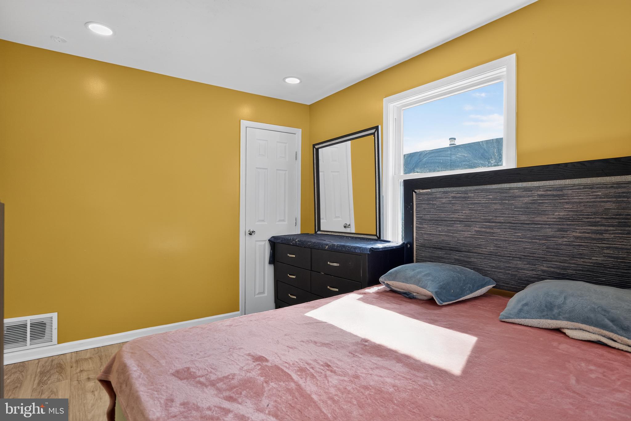 3207 Randall Road Suitland, MD 20746 - Photo 11 of 18