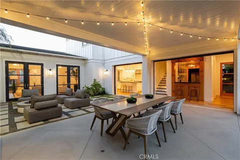 $6,400,000 | 2217 Laurel Place, Newport Beach, CA 92663