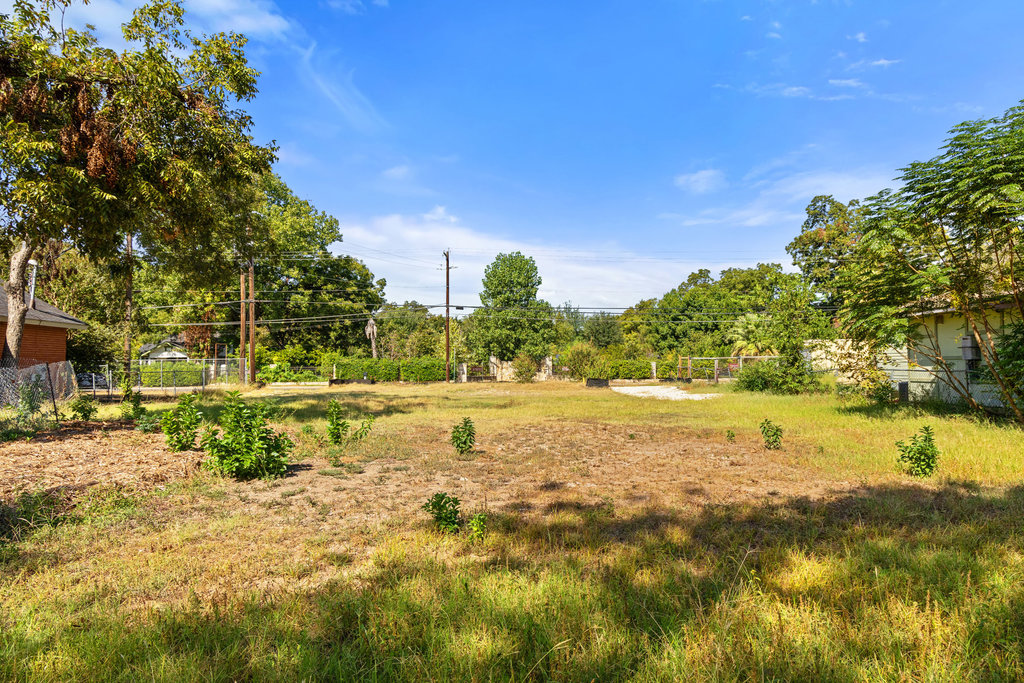 1119 Tillery Street Austin, TX 78702 - Photo 6 of 10 a view of a yard with swimming pool