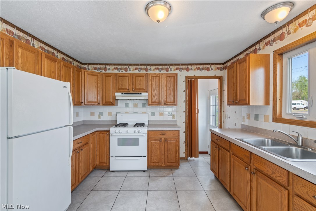 1536 Walnut Road Southeast Massillon, OH 44646 - Photo 9 of 24 Gallery Image 9