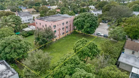 $795,000 | 1001 Southwest 15th Avenue, Miami, FL 33135
