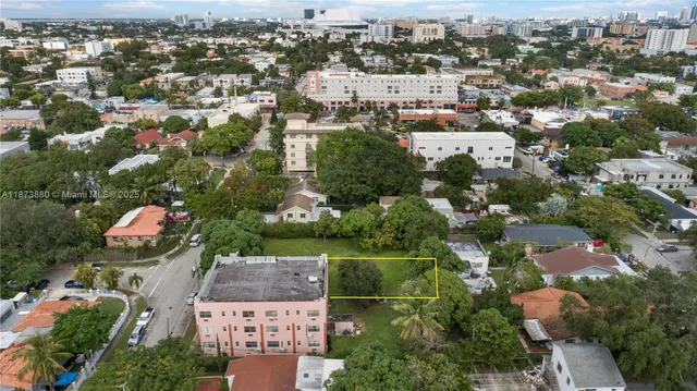 $795,000 | 1001 Southwest 15th Avenue, Miami, FL 33135