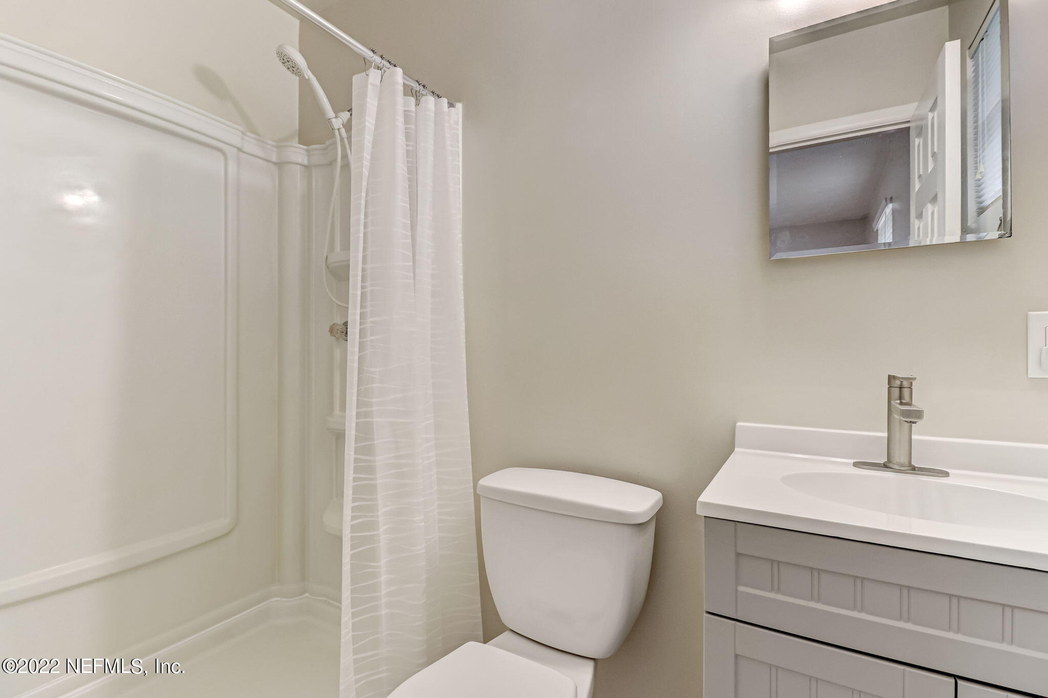 4990 Cedar Point Road Jacksonville, FL 32226 - Photo 31 of 70 Main Bathroom