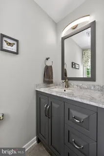 $895,000 | 153 East Doe Run Road, Kennett Square, PA 19348