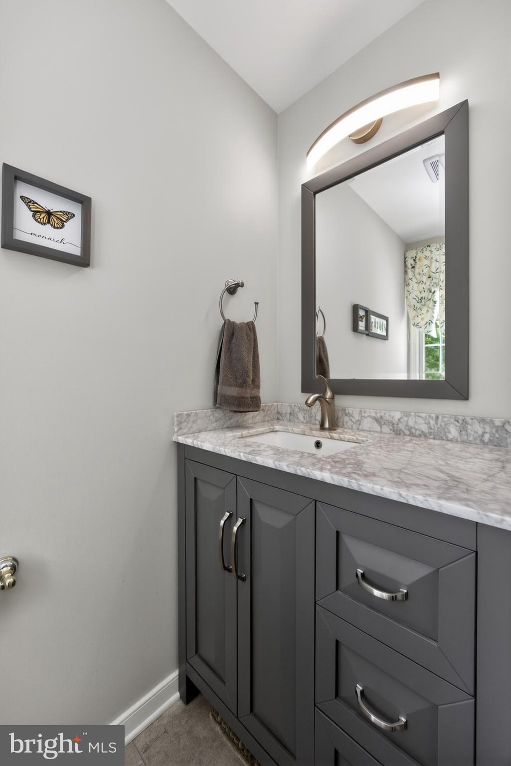 153 East Doe Run Road Kennett Square, PA 19348 - Photo 20 of 76 Powder Room