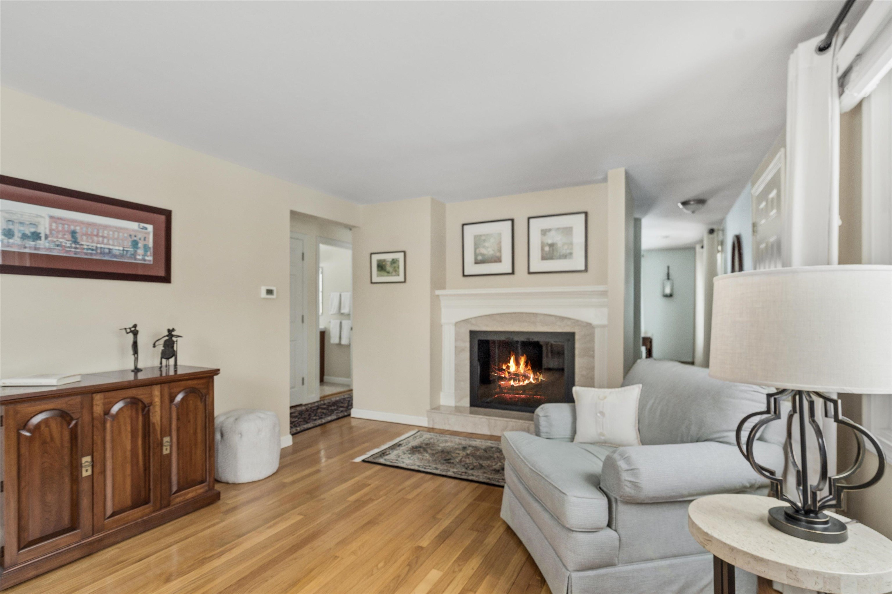 4 Nightingale Road Nashua, NH 03062 - Photo 4 of 37 Gallery Image 4
