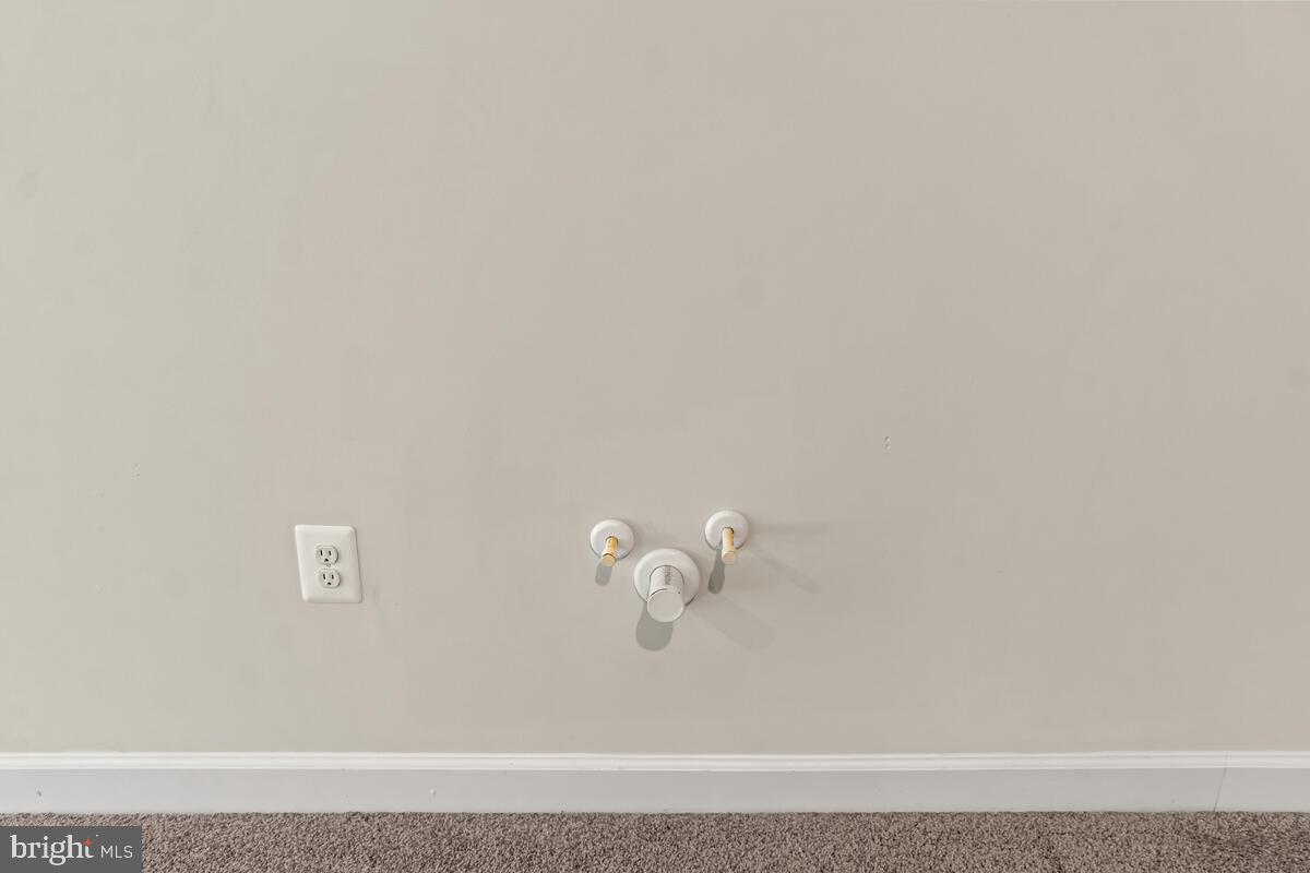 5521 Hawk Ridge Road Frederick, MD 21704 - Photo 40 of 66 a close up of a bathtub