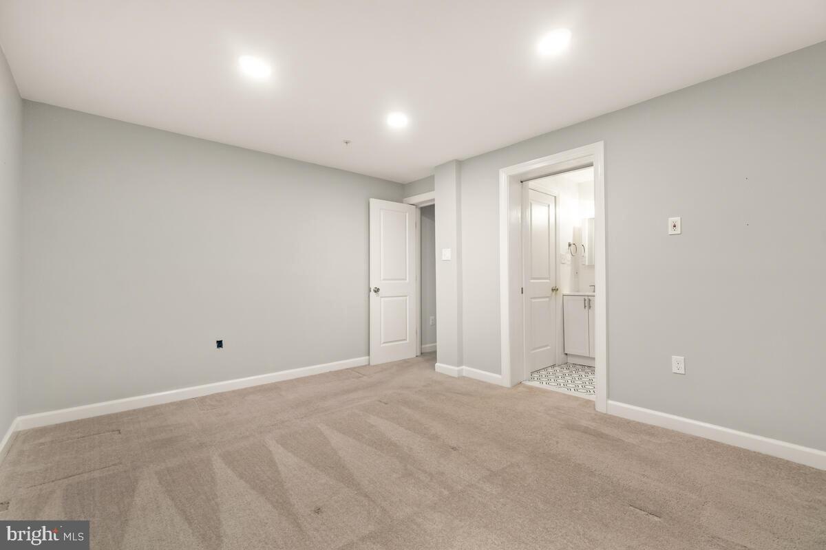 5521 Hawk Ridge Road Frederick, MD 21704 - Photo 46 of 66 a view of an empty room