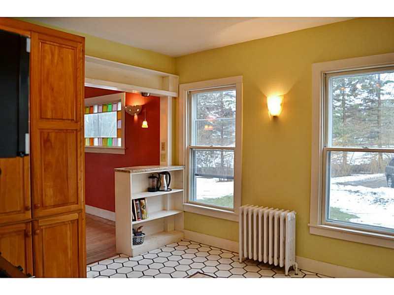 93 Harding Road Brunswick, ME 04011 - Photo 2 of 32 Kitchen.