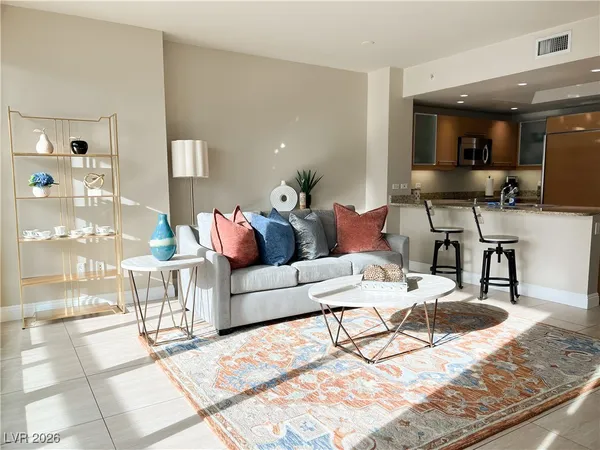 $2,300 | 222 Karen Avenue, Unit 1004, Las Vegas, NV 89109