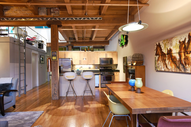 333 South Desplaines Street, Unit 704 Chicago, IL 60661 - Photo 7 of 21 a view of a dining room with furniture