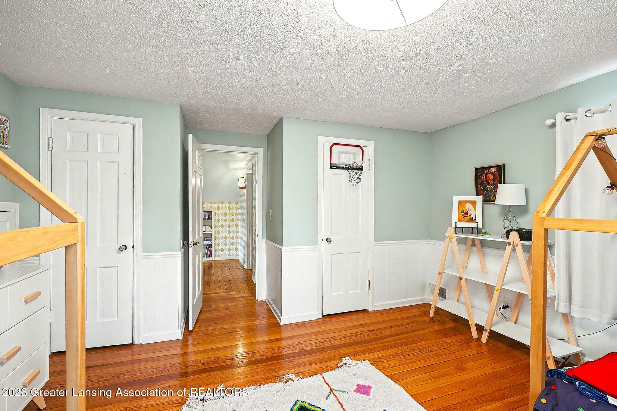 1010 North Harrison Road East Lansing, MI 48823 - Photo 25 of 45 26-web-or-mls-42_IMG_9530