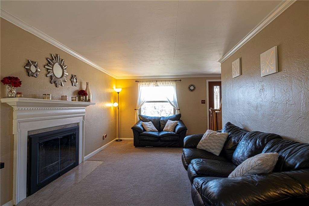 1819 Bower Hill Road Pittsburgh, PA 15243 - Photo 4 of 22 Gallery Image 4